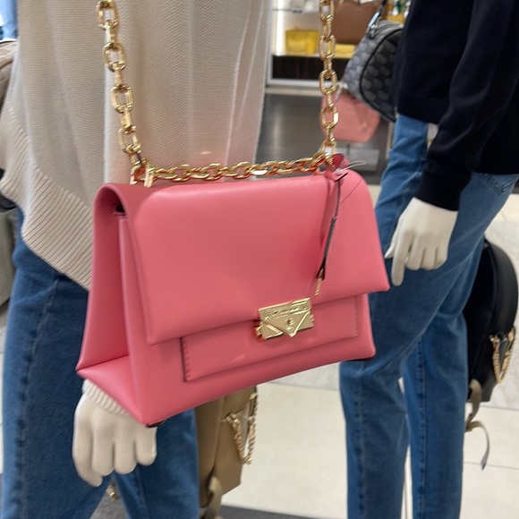 MICHAEL KORS
Cece Medium Faux Leather PKT Shoulder Satchel Crossbody Bag
NWT - Picture 6 of 16